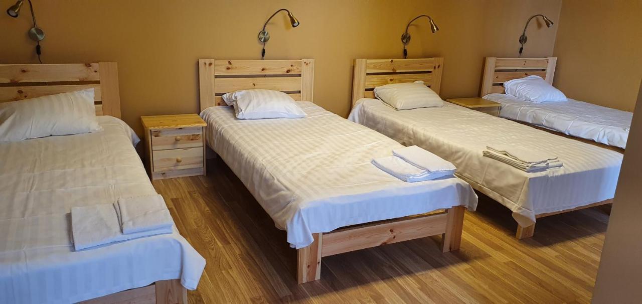 Maenniku Jk Hostel Tallinn Buitenkant foto
