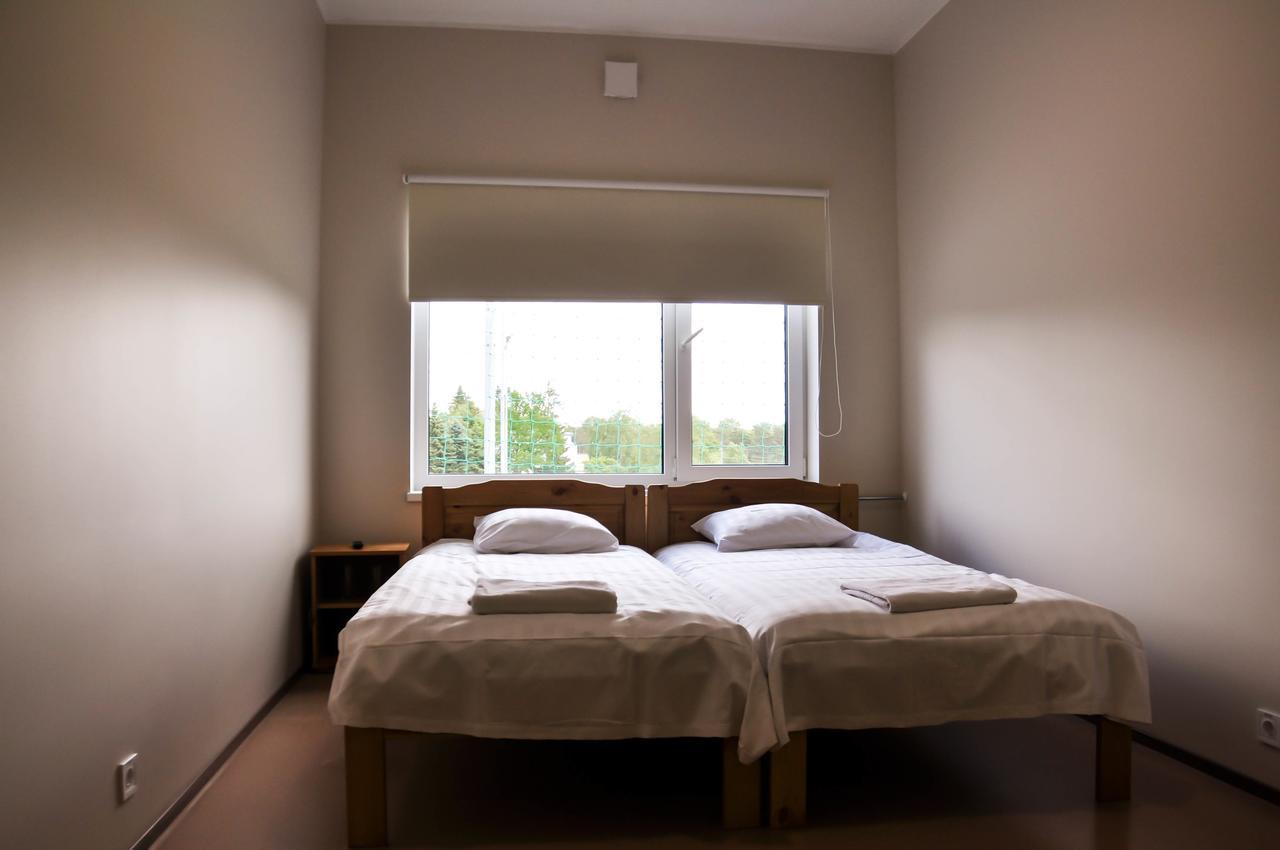 Maenniku Jk Hostel Tallinn Buitenkant foto